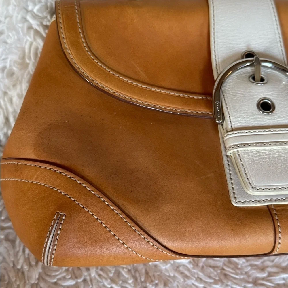 👜 Vintage Coach Soho Vachetta leather top handle suede lining Sufflette bag